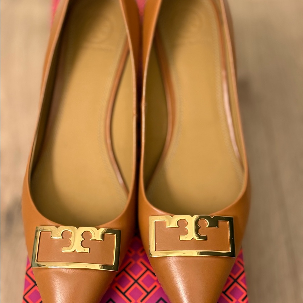 Tory Burch Gigi Wedge Calf Leather Size 7 - Picture 4 of 7